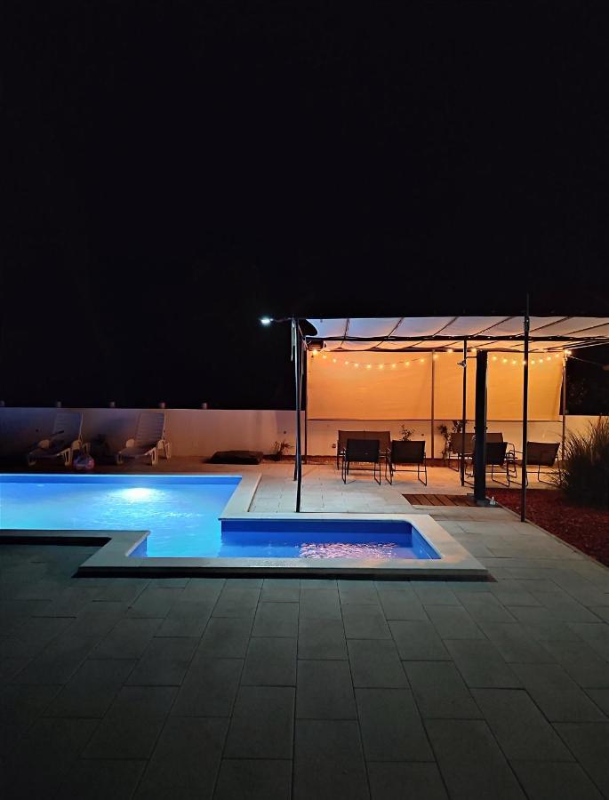 Appartamento Summer House Nina Pavicini Esterno foto