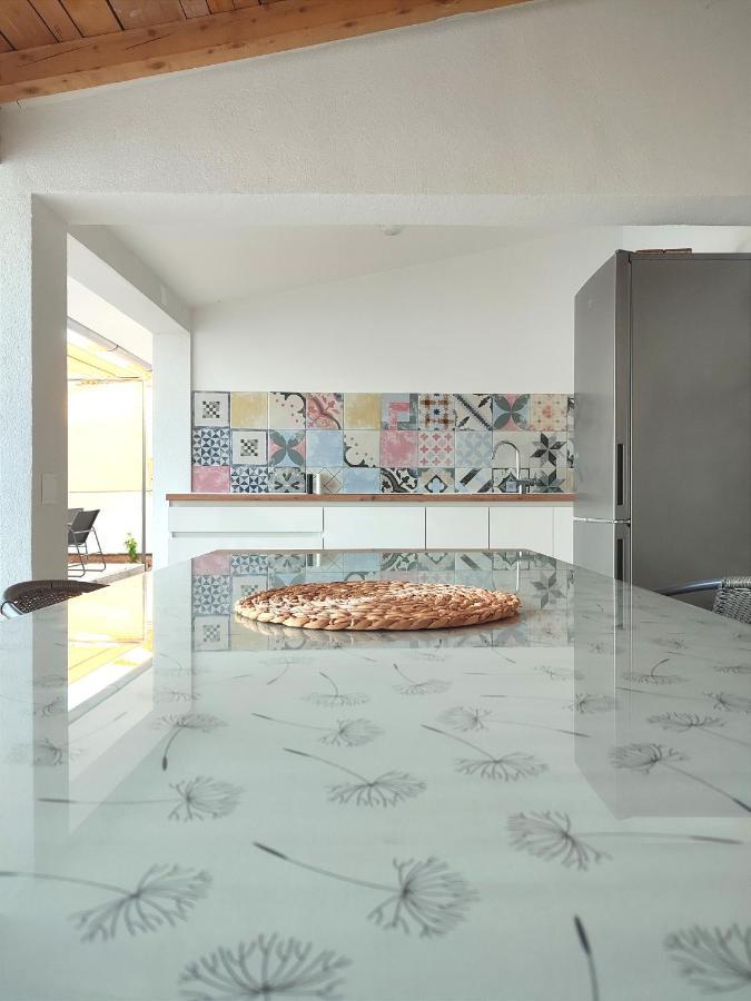 Appartamento Summer House Nina Pavicini Esterno foto